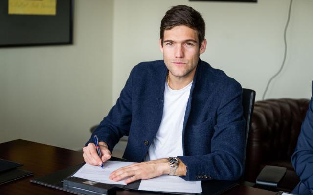 PG电子最新官网-兢兢业业的阿隆索完成续约,巴萨平稳过渡第一步?