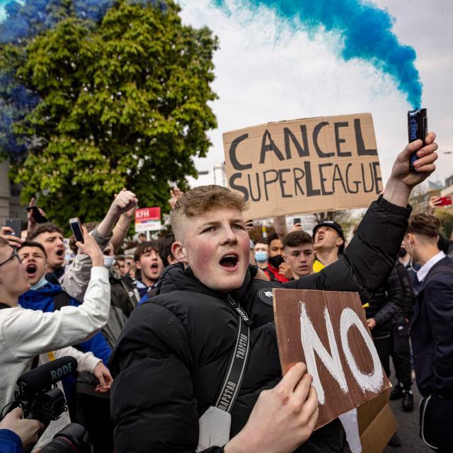 pg电子游戏app-观众不再专注,豪门难以为继,我们该为足球担心吗?